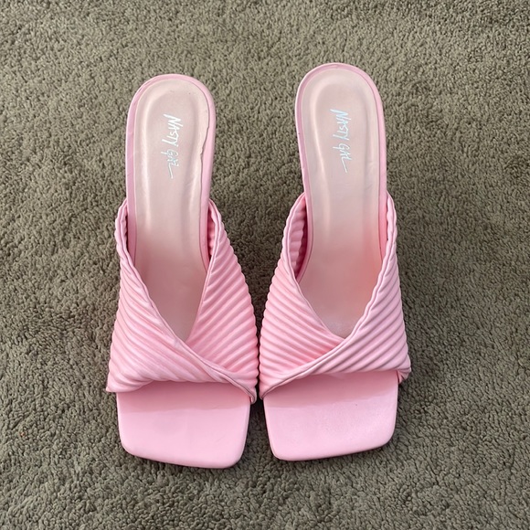 Pink cross cross heels - Picture 2 of 7